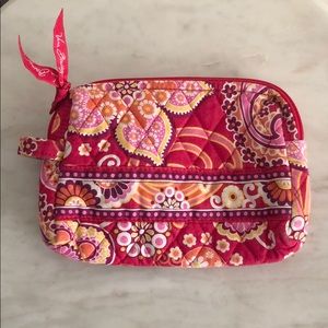 Vera Bradley Small Cosmetic Raspberry Fizz NWOT